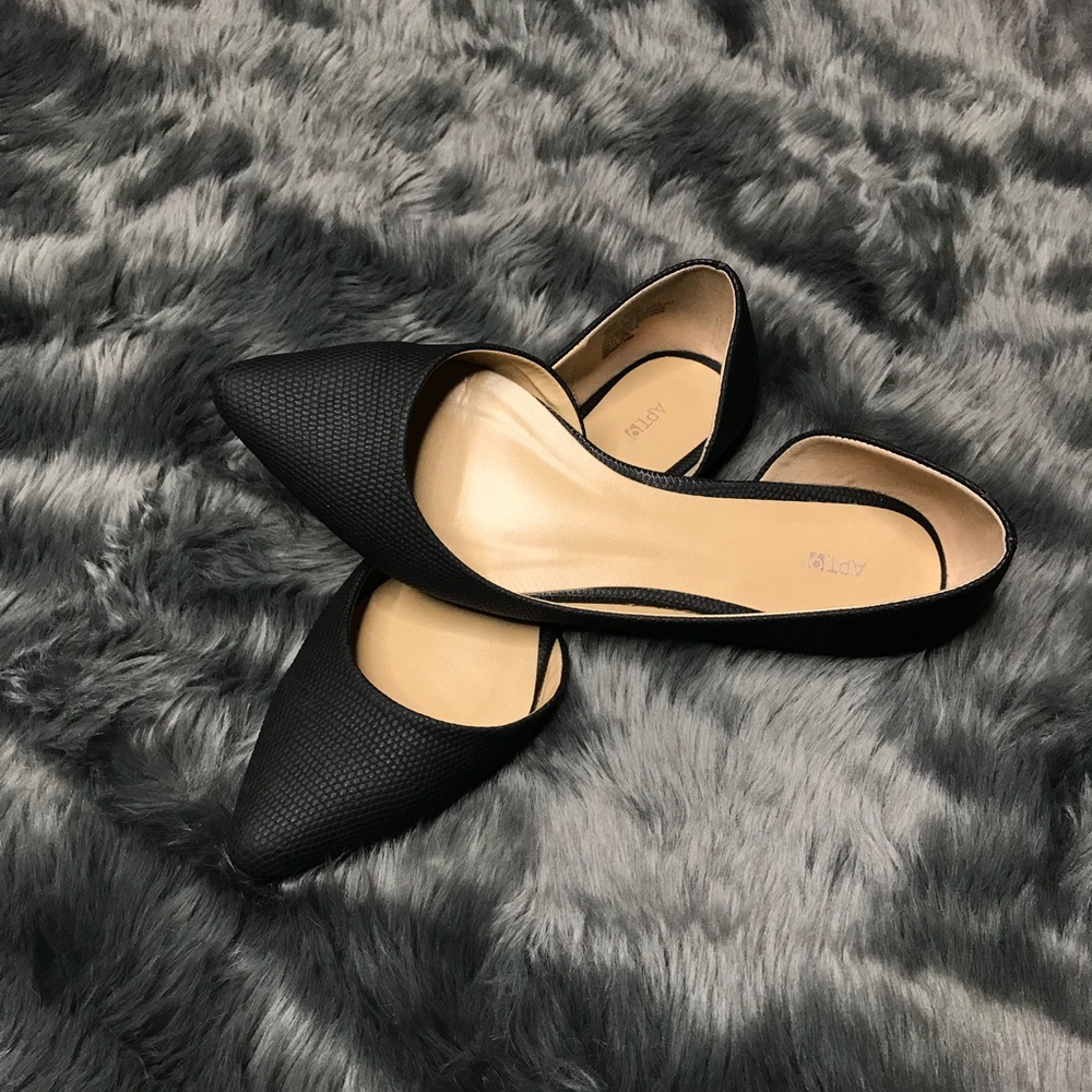 Apt 9 black casual flats